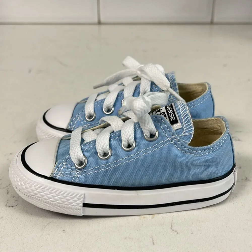 Converse Chuck Taylor All Star Lo Sneaker - Light Blue- Size 5
